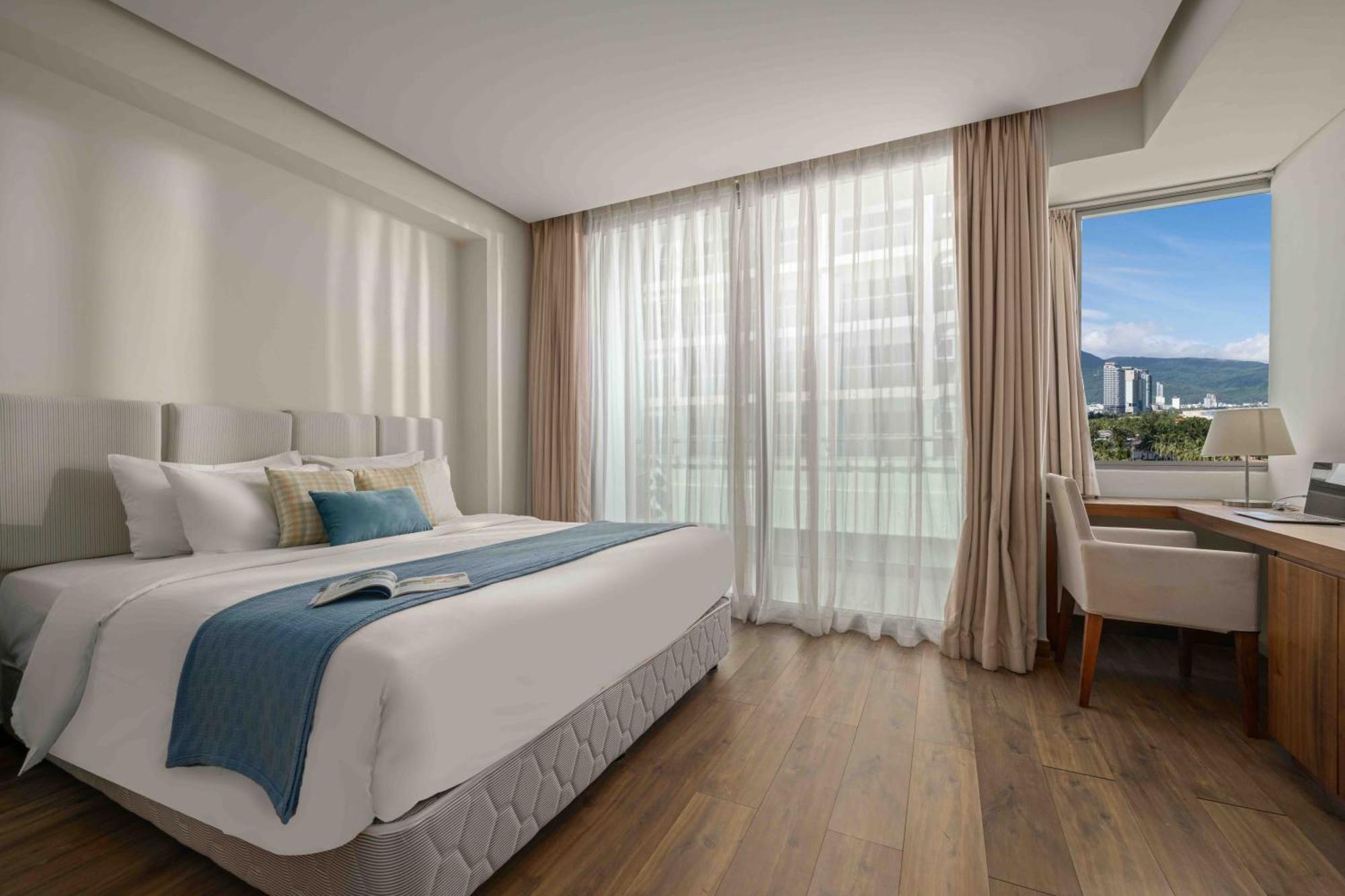 Stunning Apartments Across My Khe Beach ! Rooftop Pool & Gym Da Nang Exterior foto